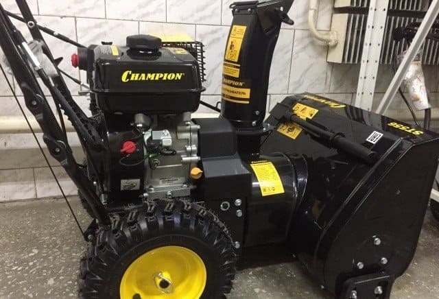 Купить Снегоуборщик CHAMPION ST556 в Краснодаре фото5