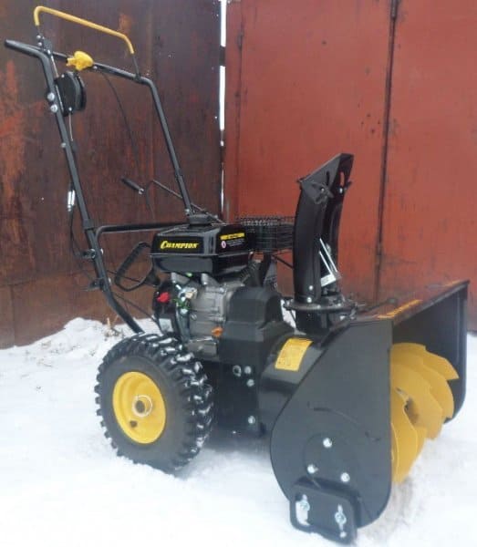 Купить Снегоуборщик CHAMPION ST556 в Краснодаре фото6