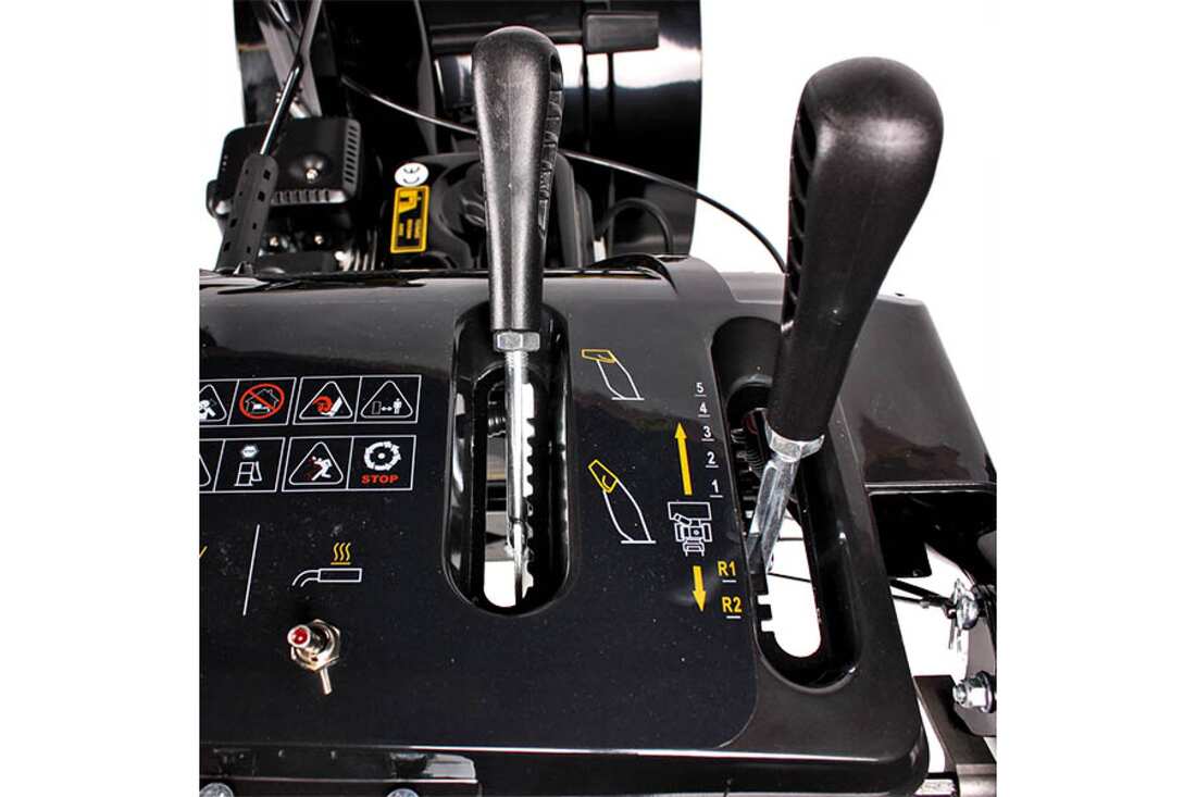 Купить Снегоуборщик CHAMPION ST662E в Краснодаре фото8