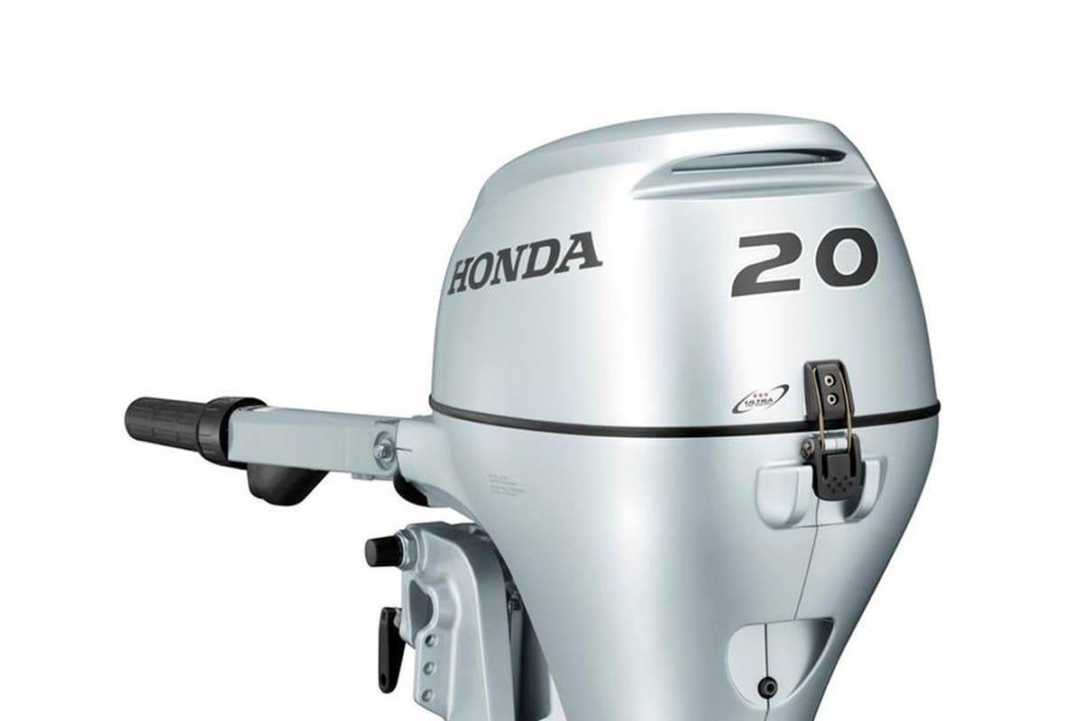 Купить 4х-тактный лодочный мотор HONDA BF20 SHU в Москве фото3