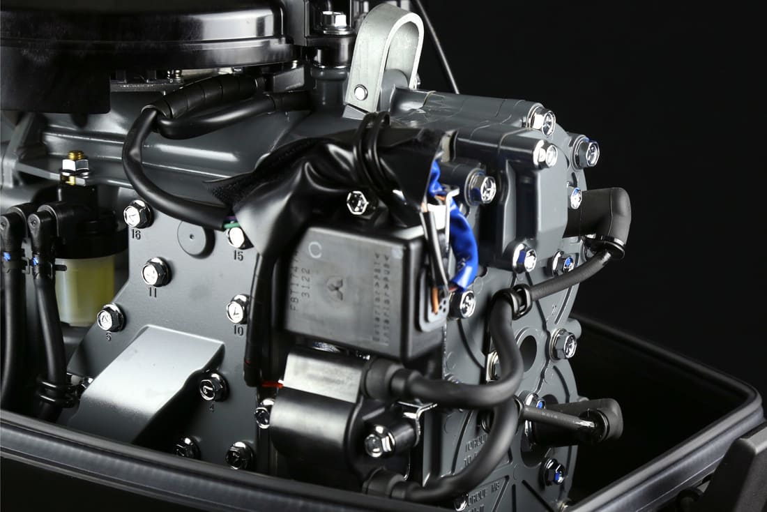 Купить 2х-тактный лодочный мотор SUZUKI DT40WRL Москве слайд2