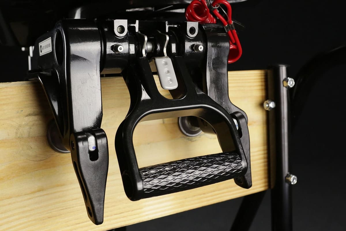 Купить 2х-тактный лодочный мотор SUZUKI DT9.9AS в Москве фото8