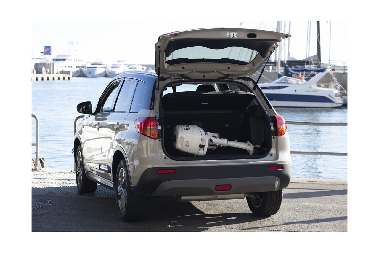 Купить 4х-тактный лодочный мотор SUZUKI DF6AS. белый в Москве фото4