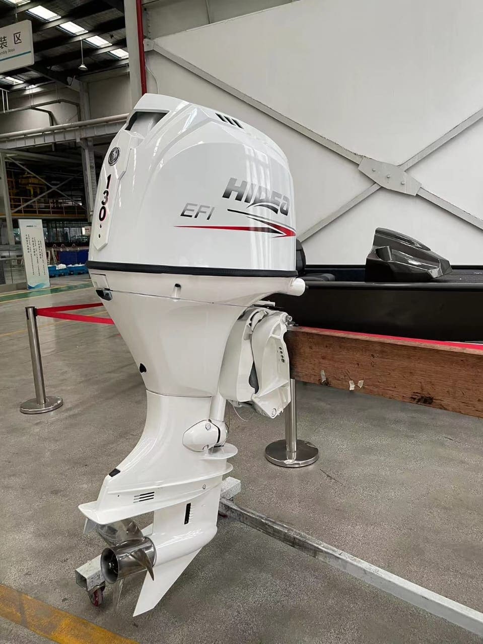Купить 4х-тактный лодочный мотор HIDEA HDEF 130 EFI в Красноярске фото4