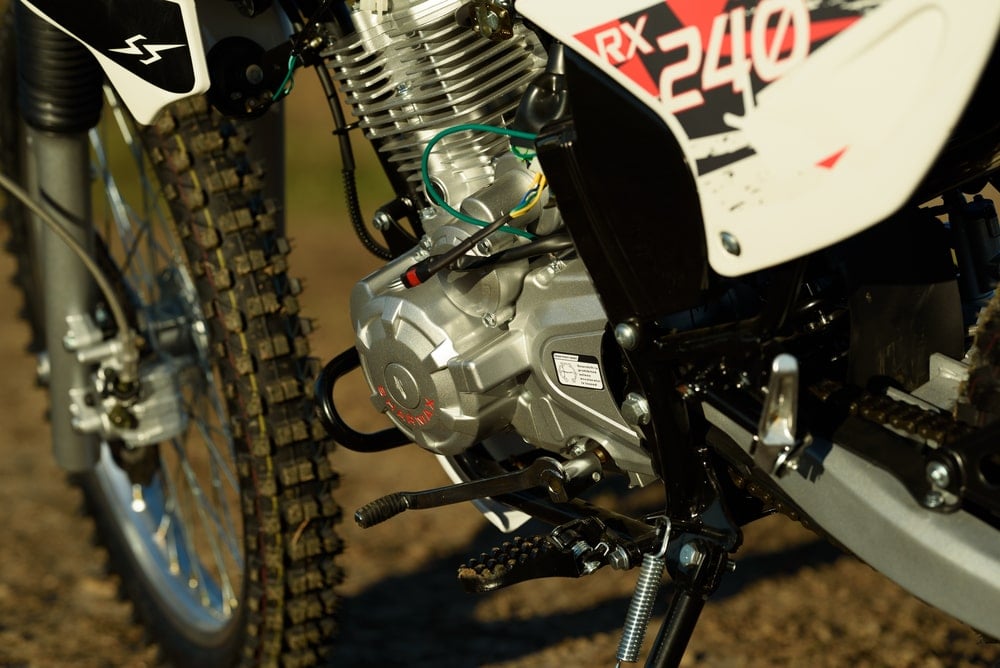 Купить Мотоцикл кроссовый эндуро SHARMAX Sport 240 (2024) в Москве фото25