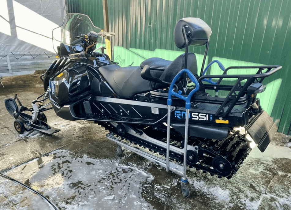 Купить Снегоход РУССКАЯ МЕХАНИКА VECTOR 551i Б/У в Москве фото2