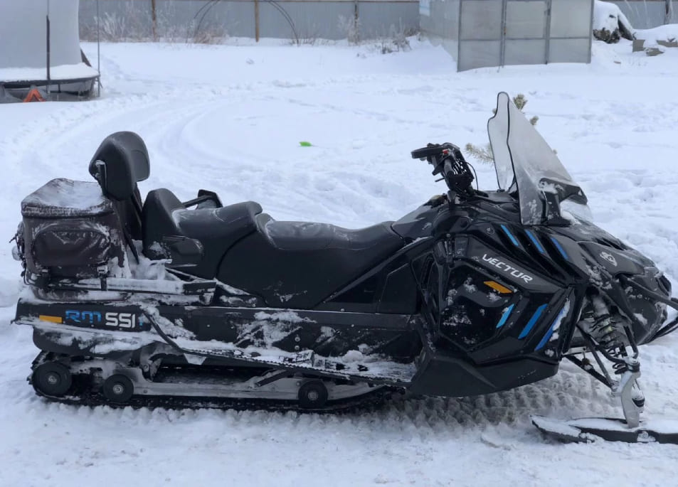 Купить Снегоход РУССКАЯ МЕХАНИКА VECTOR 551i Б/У в Москве фото4