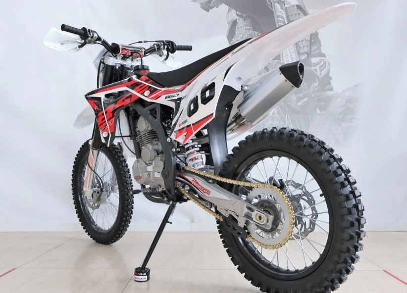 Купить Мотоцикл кроссовый эндуро BSE Z4 Red 66 2023 Б/У в Москве фото2