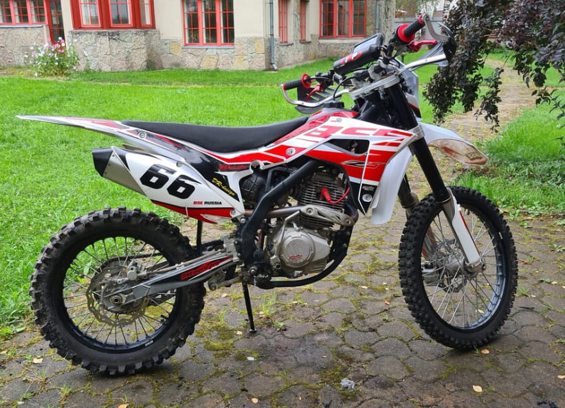 Купить Мотоцикл BSE Z5 4.0 ENDURO Б/У в Москве фото2
