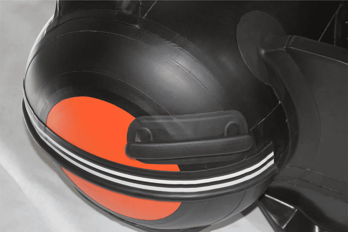 Купить Лодка ПВХ REEF Тритон 400 S-MAX с интегрированным фальшбортом в Москве фото11