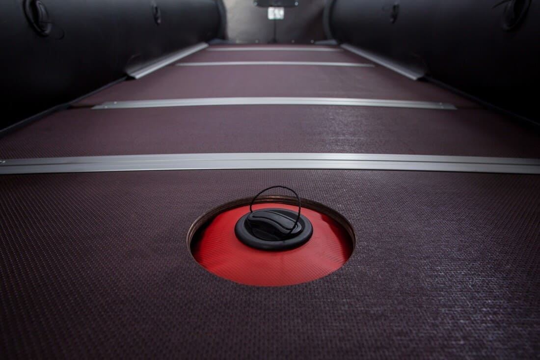 Купить Лодка ПВХ RIVERBOATS 370 Киль в Москве фото4