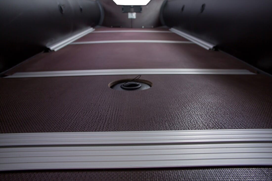 Купить Лодка ПВХ RIVERBOATS 390 Киль в Москве фото5