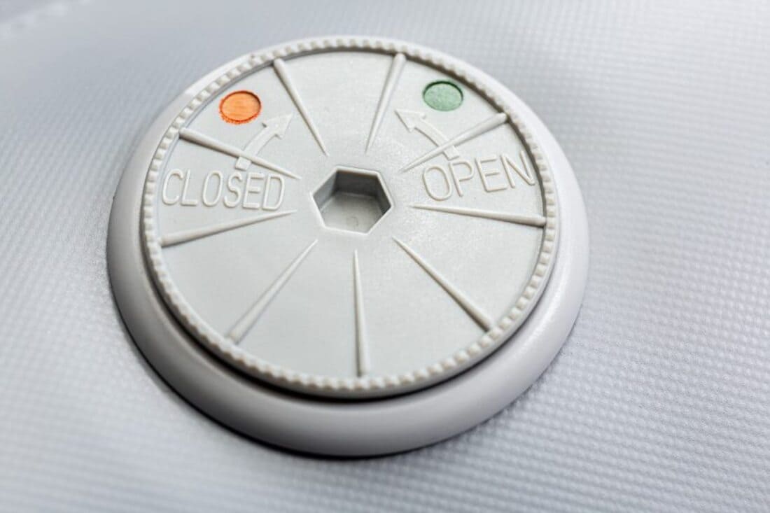 Купить Лодка ПВХ RIVERBOATS 390 НДНД в Москве фото8