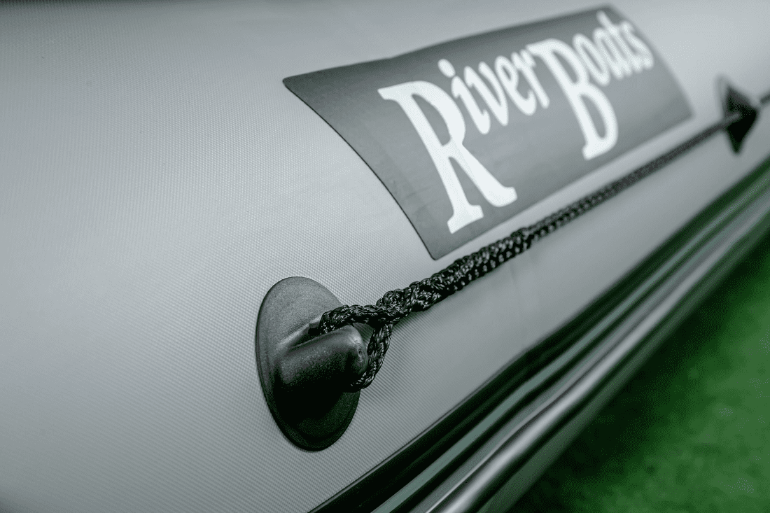 Купить Лодка ПВХ RIVERBOATS 390 НДНД с фальшбортом в Москве фото7