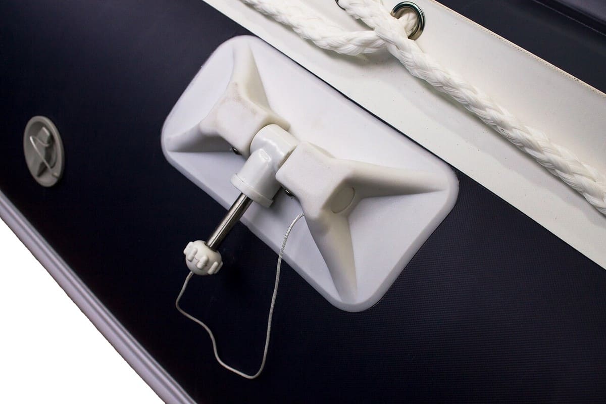 Купить Лодка ПВХ SOLAR-450 Jet Tunnel в Москве фото7