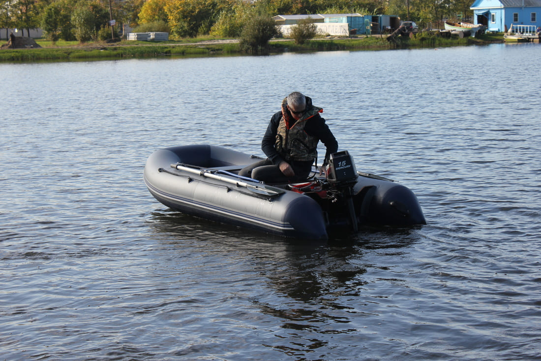 Купить Лодка ПВХ ФЛАГМАН 330 U в Москве фото5