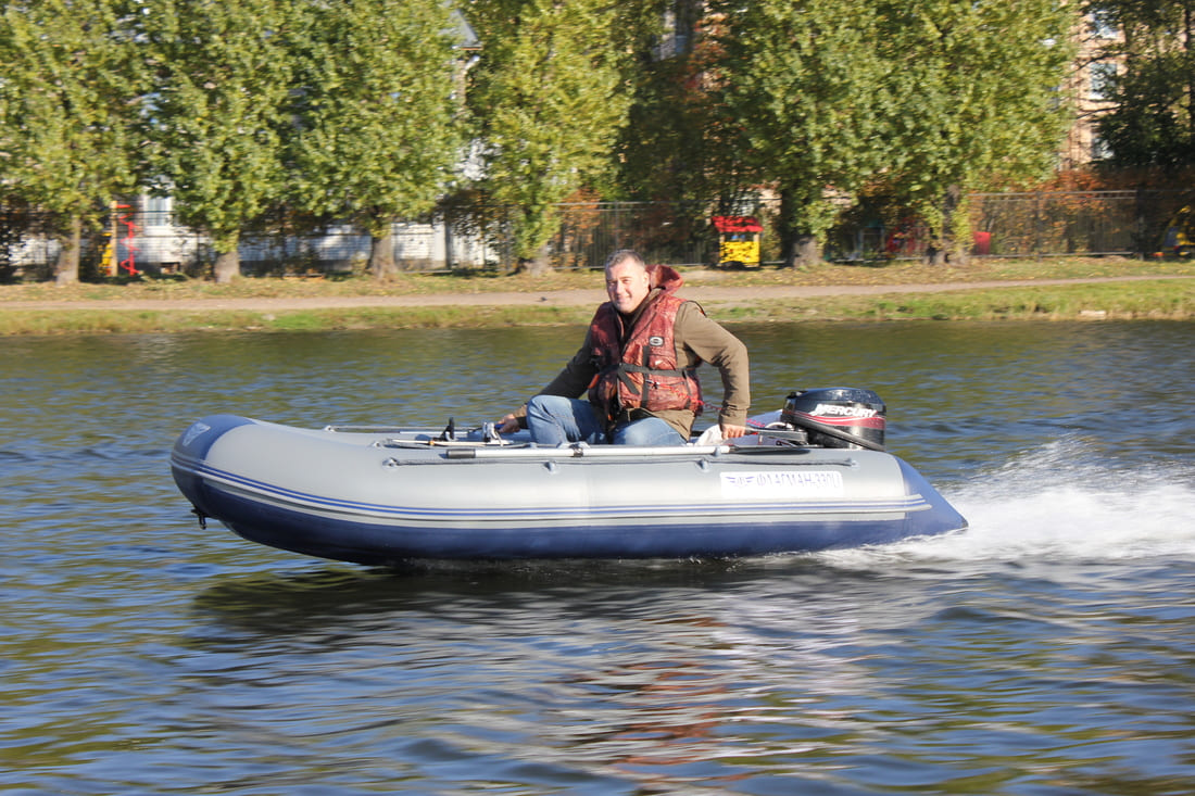 Купить Лодка ПВХ ФЛАГМАН 330 U в Москве фото14