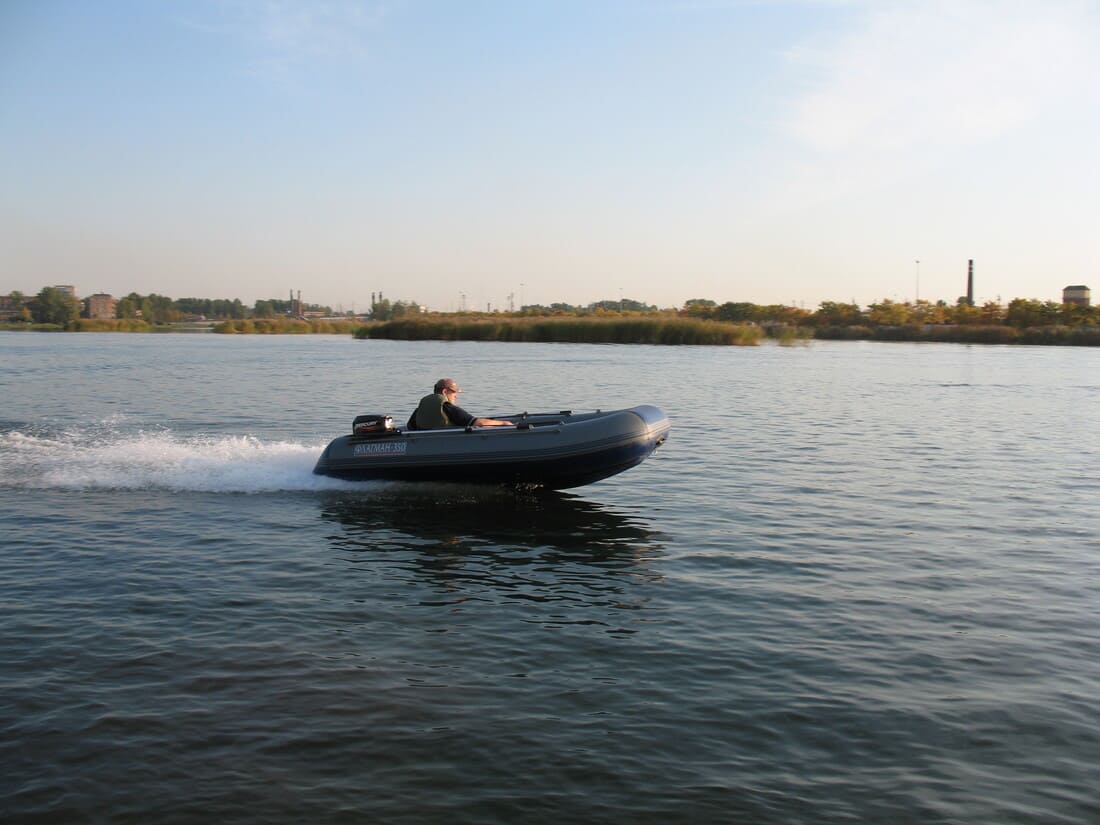 Купить Лодка ПВХ ФЛАГМАН 350 в Москве фото11