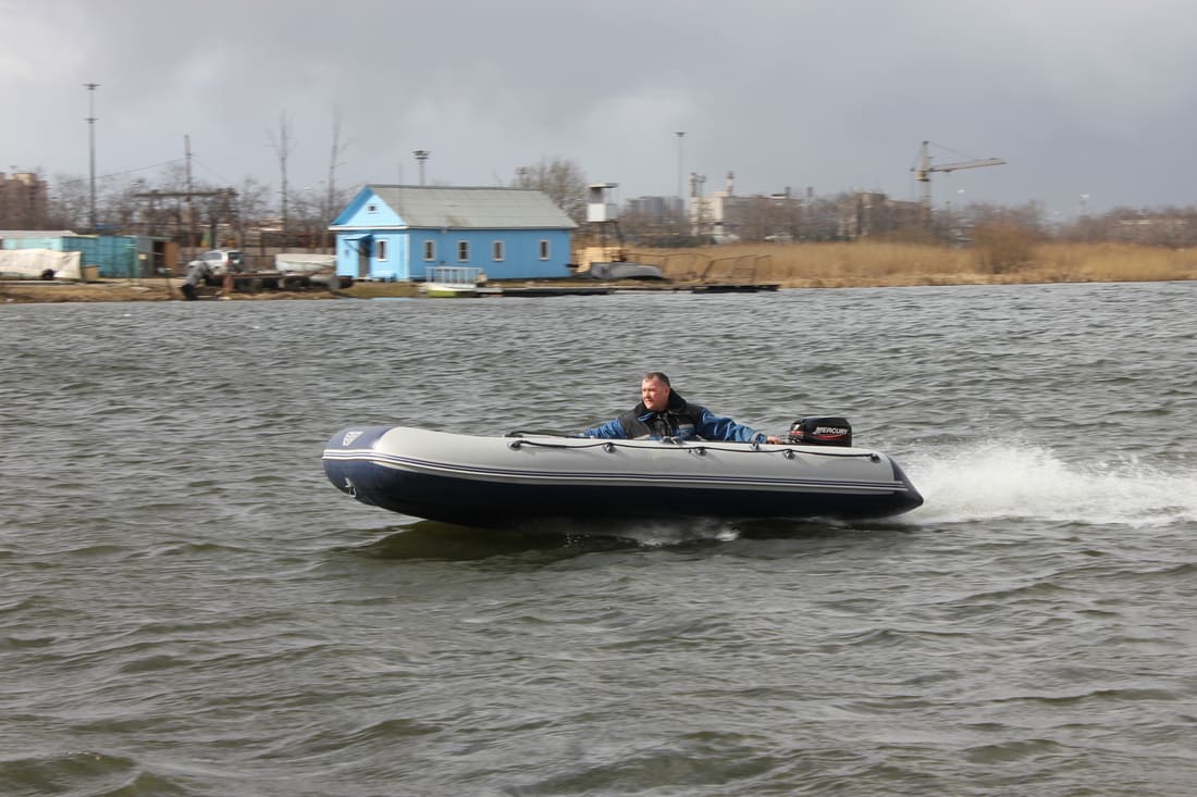 Купить Лодка ПВХ ФЛАГМАН 400 U в Москве фото10