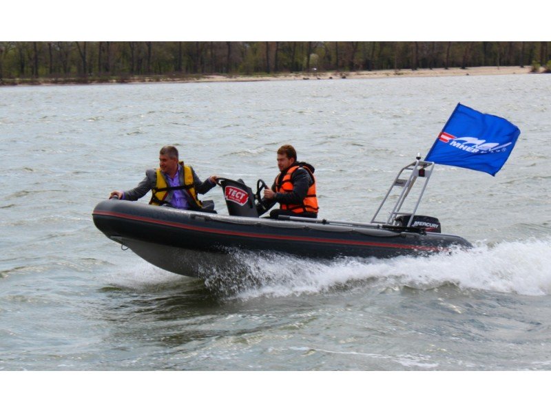 Купить Лодка РИБ РАПТОР 410 А AL в Москве фото5