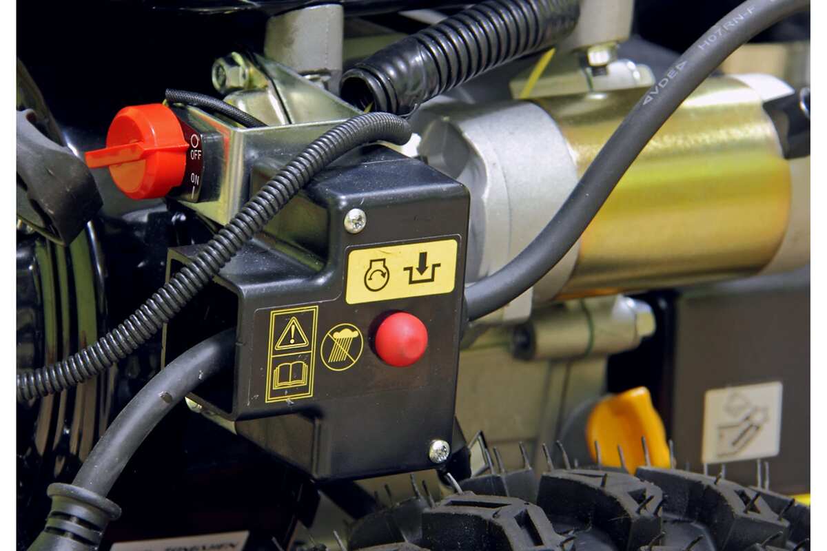 Купить Снегоуборщик CARVER STG 650EL в Москве фото2