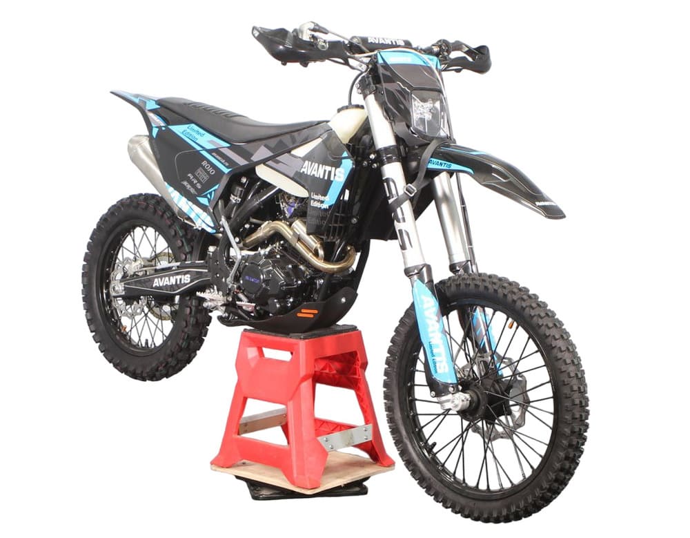 Купить Мотоцикл кроссовый эндуро AVANTIS 250 Carb Exclusive (CB250-F/172FMM Design HS черный) ARS в Москве фото4