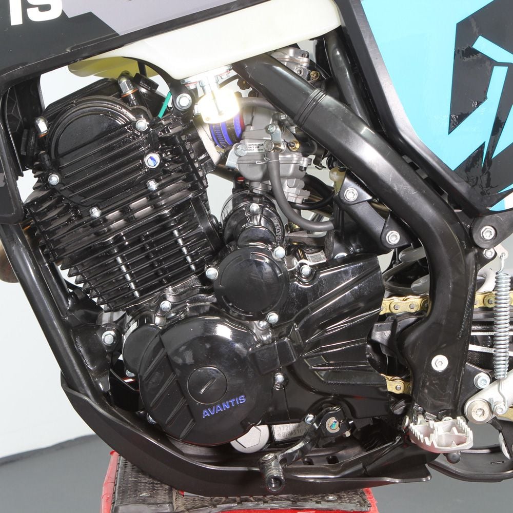 Купить Мотоцикл кроссовый эндуро AVANTIS 250 Carb Exclusive (CB250-F/172FMM Design HS черный) ARS в Москве фото24