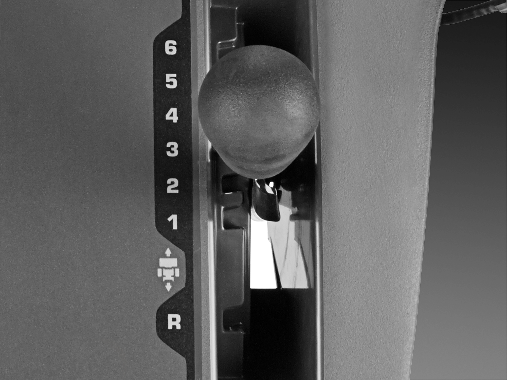 Купить Снегоуборщик HUSQVARNA ST 227 в Москве фото6