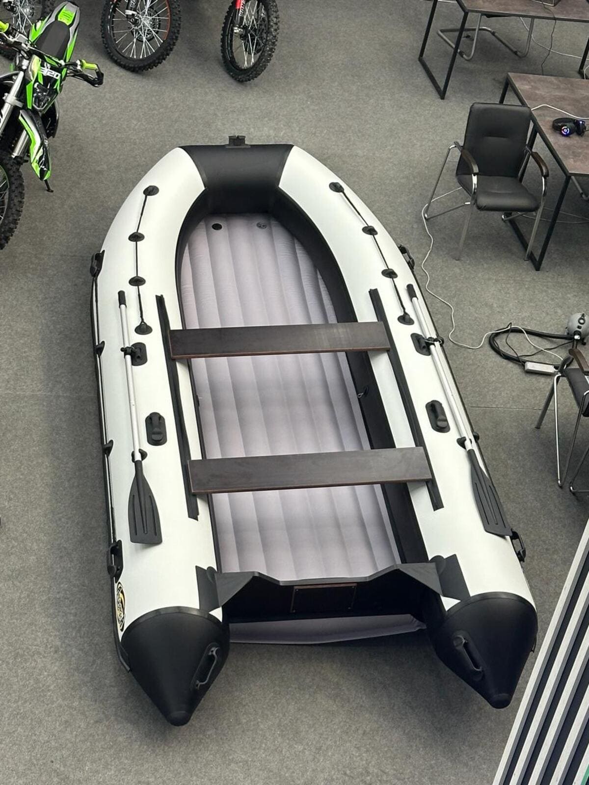 Купить Лодка ПВХ АНДРОМЕДА Air 430 в Москве фото5