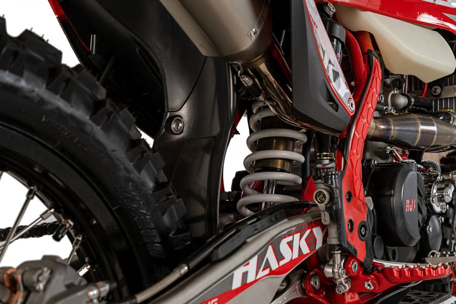 Купить Мотоцикл кроссовый эндуро HASKY F6 Pro Racing 174NB 300 2023 в Москве фото17