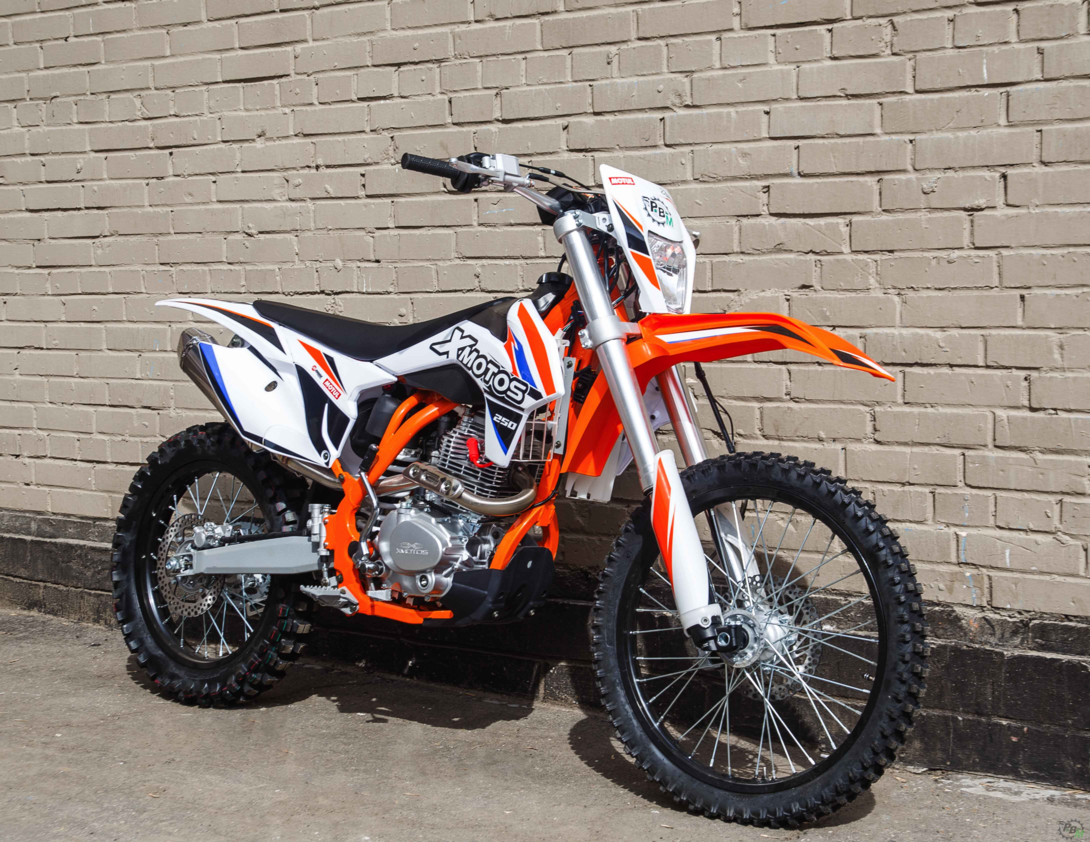 Купить Мотоцикл кроссовый эндуро XMOTOS Racer Pro 250 в Москве фото6