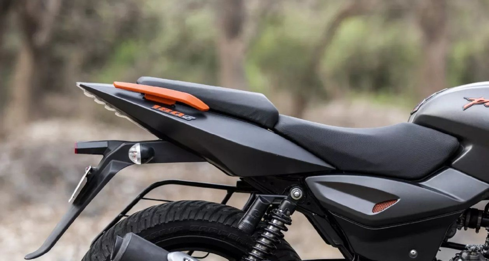 Купить Мотоцикл BAJAJ Pulsar 180 в Краснодаре фото4