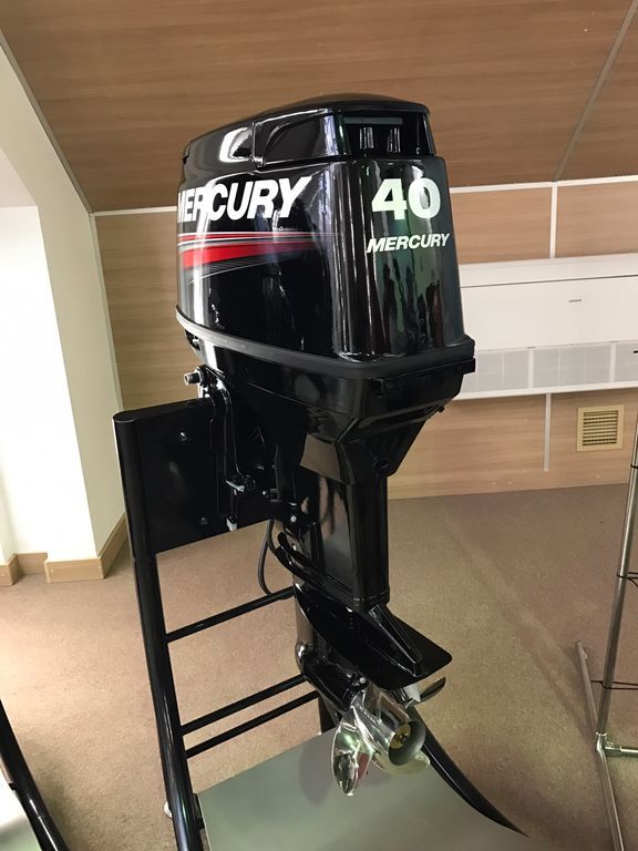 Купить 2х-тактный лодочный мотор MERCURY 40 EO 697CC Б/У в Москве фото3