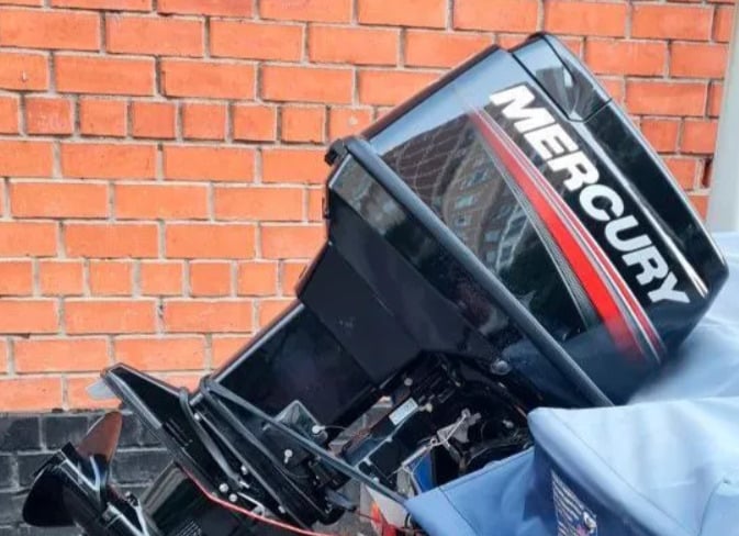 Купить 2х-тактный лодочный мотор MERCURY 40 EO 697CC Б/У в Москве