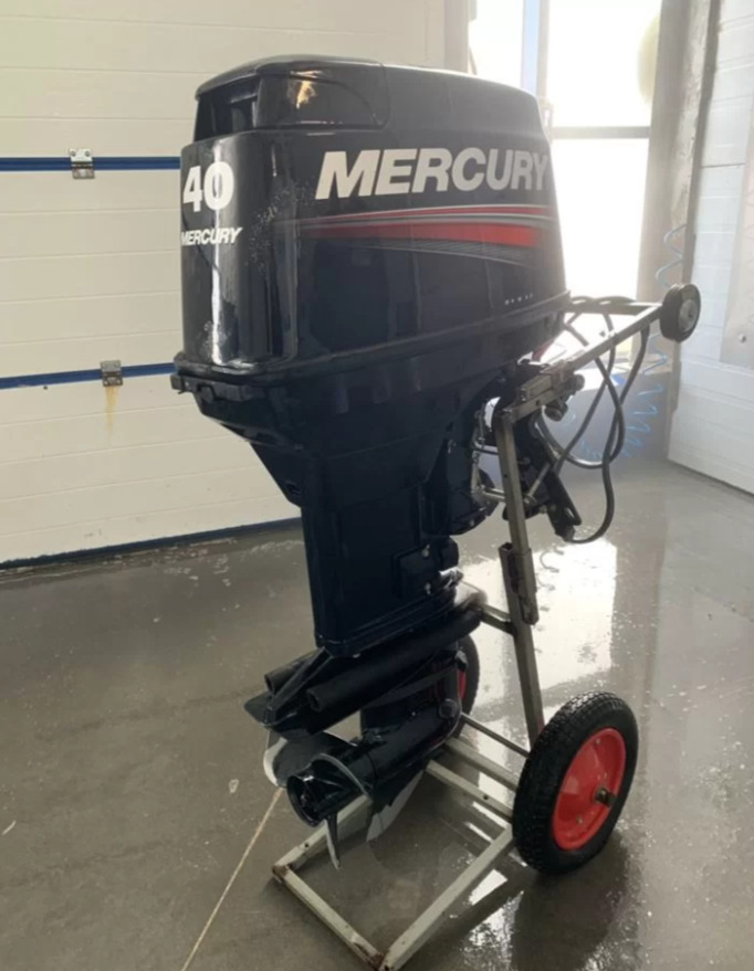 Купить 2х-тактный лодочный мотор MERCURY 40 EO 697CC Б/У в Москве фото3