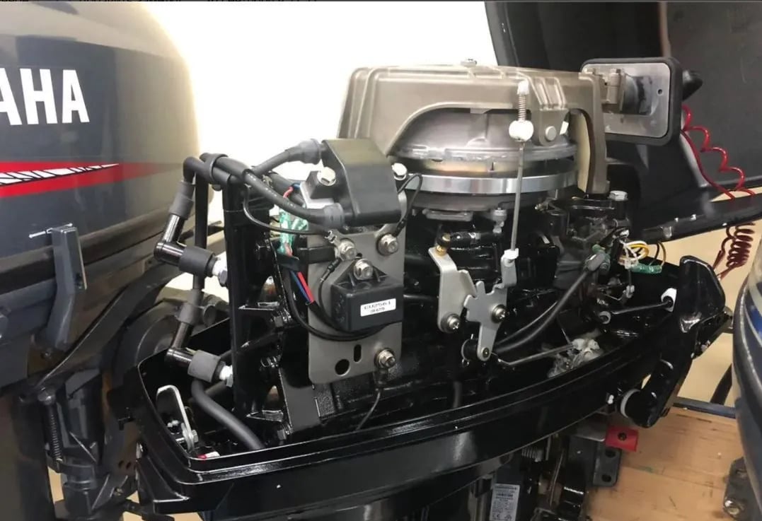 Купить 2х-тактный лодочный мотор MERCURY ME 30 E Б/У в Москве фото4