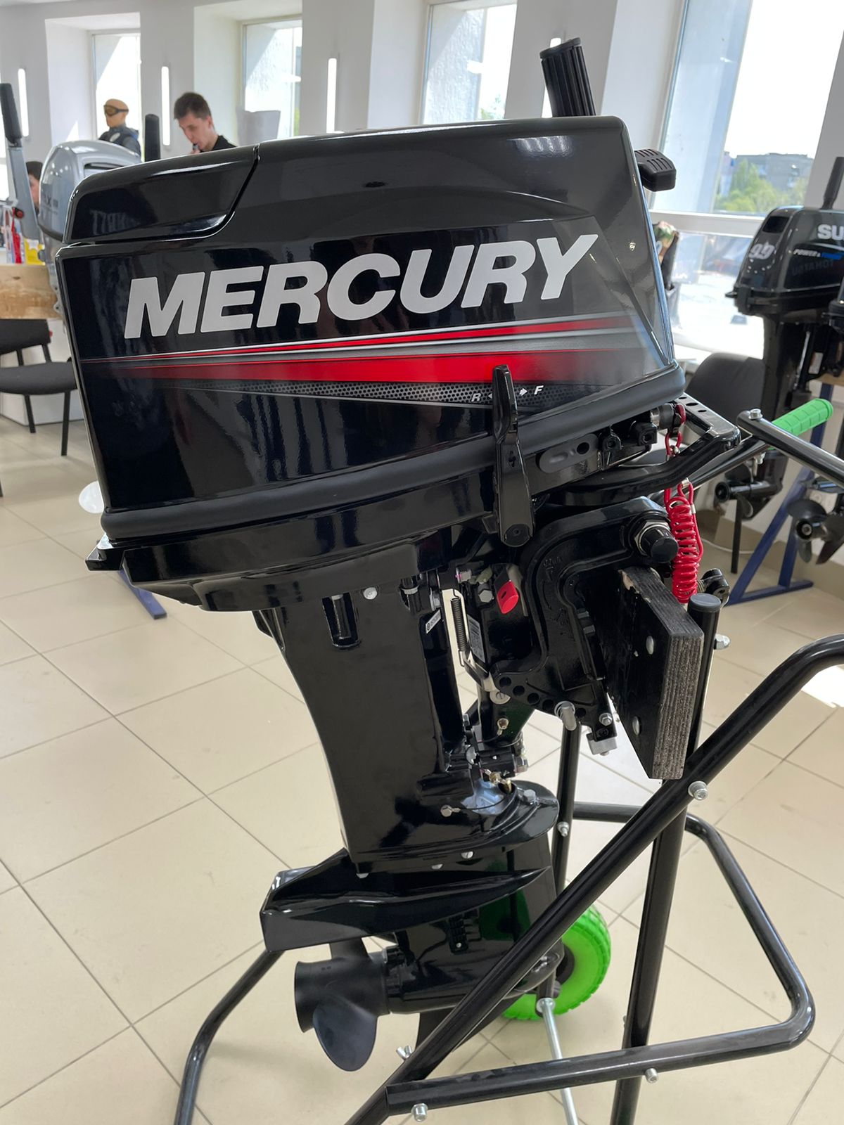 Купить 2х-тактный лодочный мотор MERCURY ME 30 MH Б/У в Москве фото3