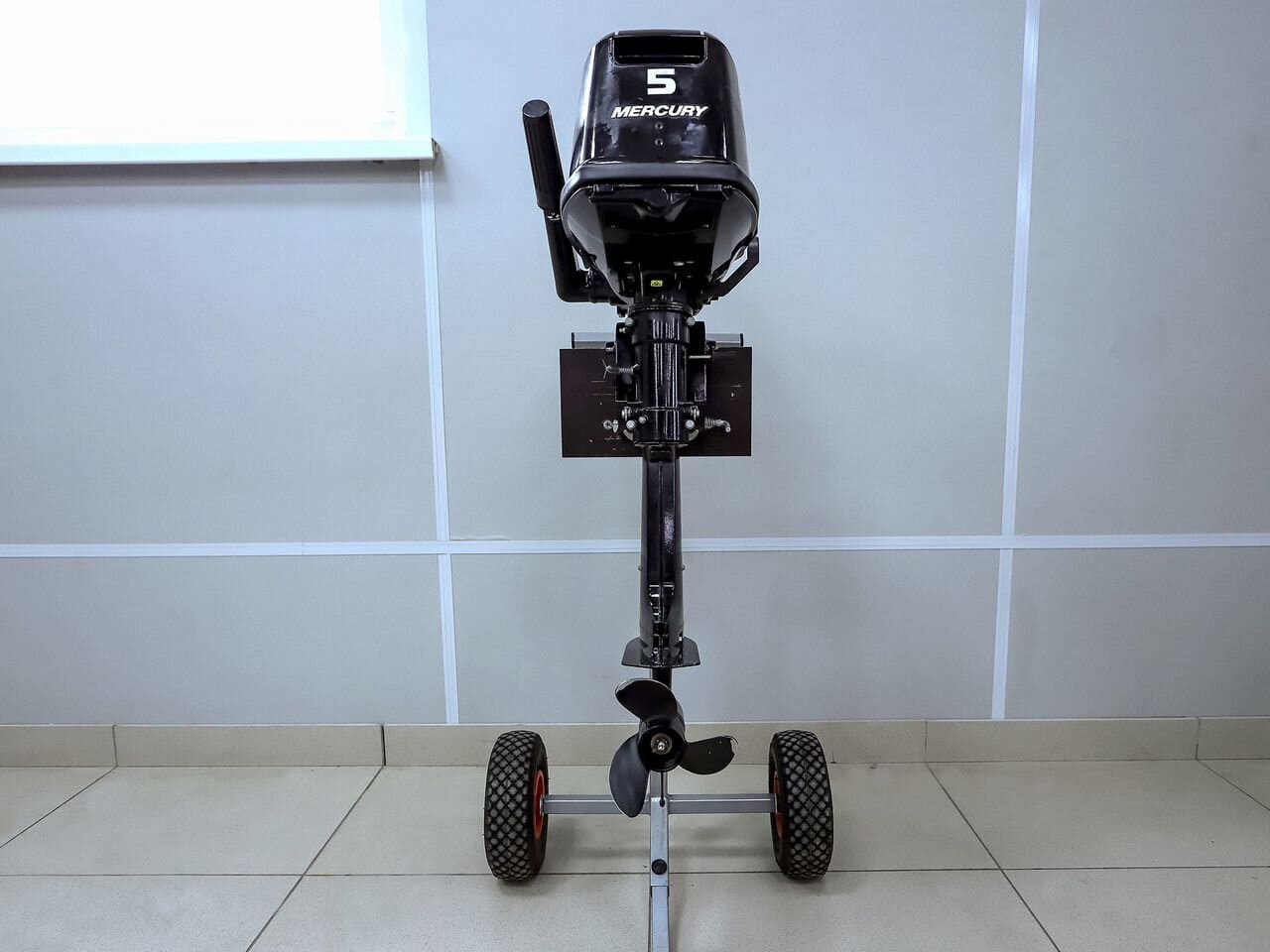 Купить 2х-тактный лодочный мотор MERCURY ME 5 MH Б/У в Красноярске фото2
