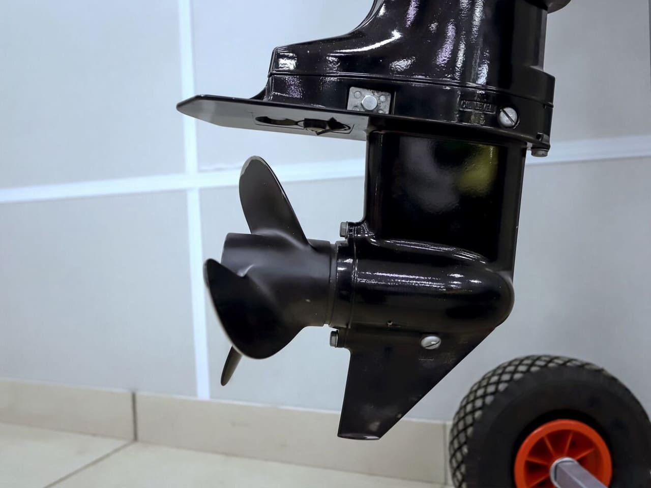 Купить 2х-тактный лодочный мотор MERCURY ME 5 MH Б/У в Красноярске фото4