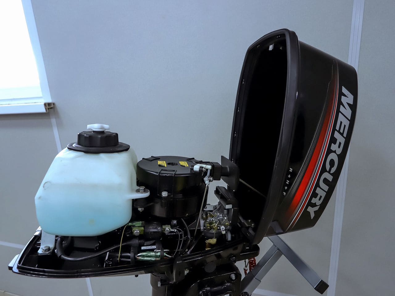 Купить 2х-тактный лодочный мотор MERCURY ME 5 MH Б/У в Красноярске фото5