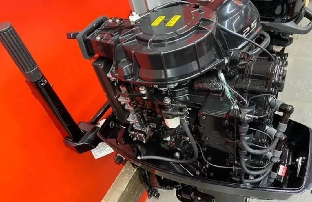 Купить 2х-тактный лодочный мотор MERCURY ME 50 MH 697CC Б/У в Красноярске фото3