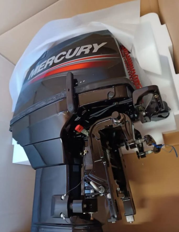 Купить 2х-тактный лодочный мотор MERCURY ME 50 MH 697CC Б/У в Москве