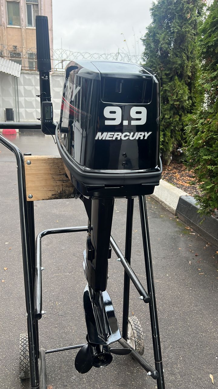 Купить 2х-тактный лодочный мотор MERCURY ME 9.9 MH Light Б/У в Москве фото2