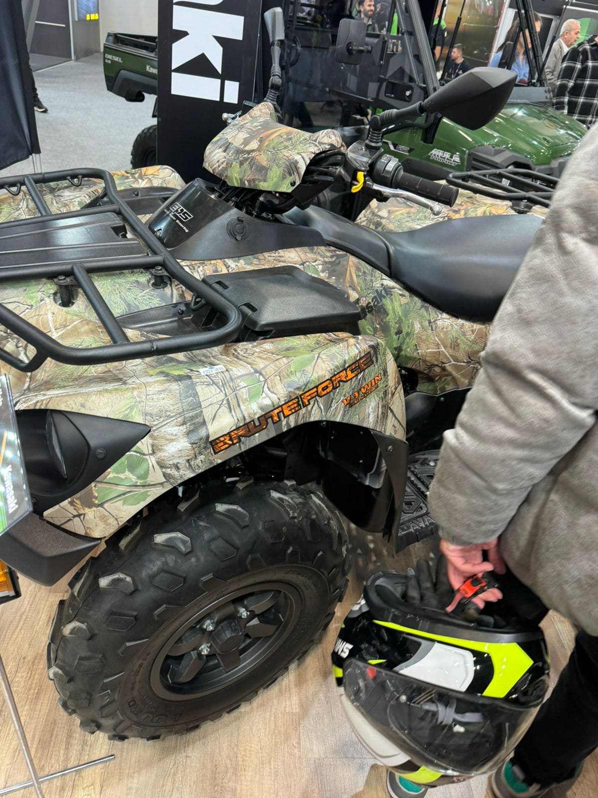 Купить Квадроцикл KAWASAKI Brute Force 750 4x4i EPS (2023) (ПСМ) в Москве фото5