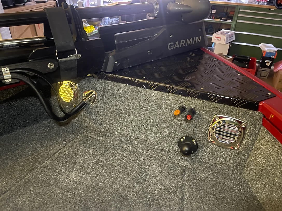 Купить Катер-лодка алюминиевая SIBERIA S4 (one) в Москве фото13