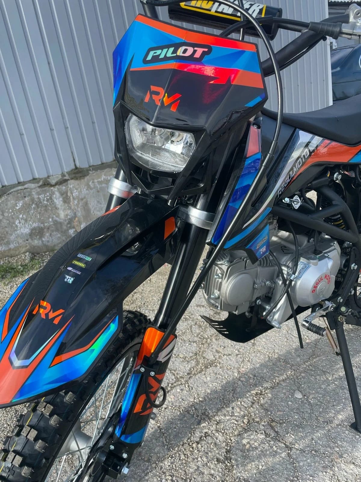 Купить Мотоцикл REGULMOTO Pilot EM 17/14 (2023) PITBIKE в Москве фото4