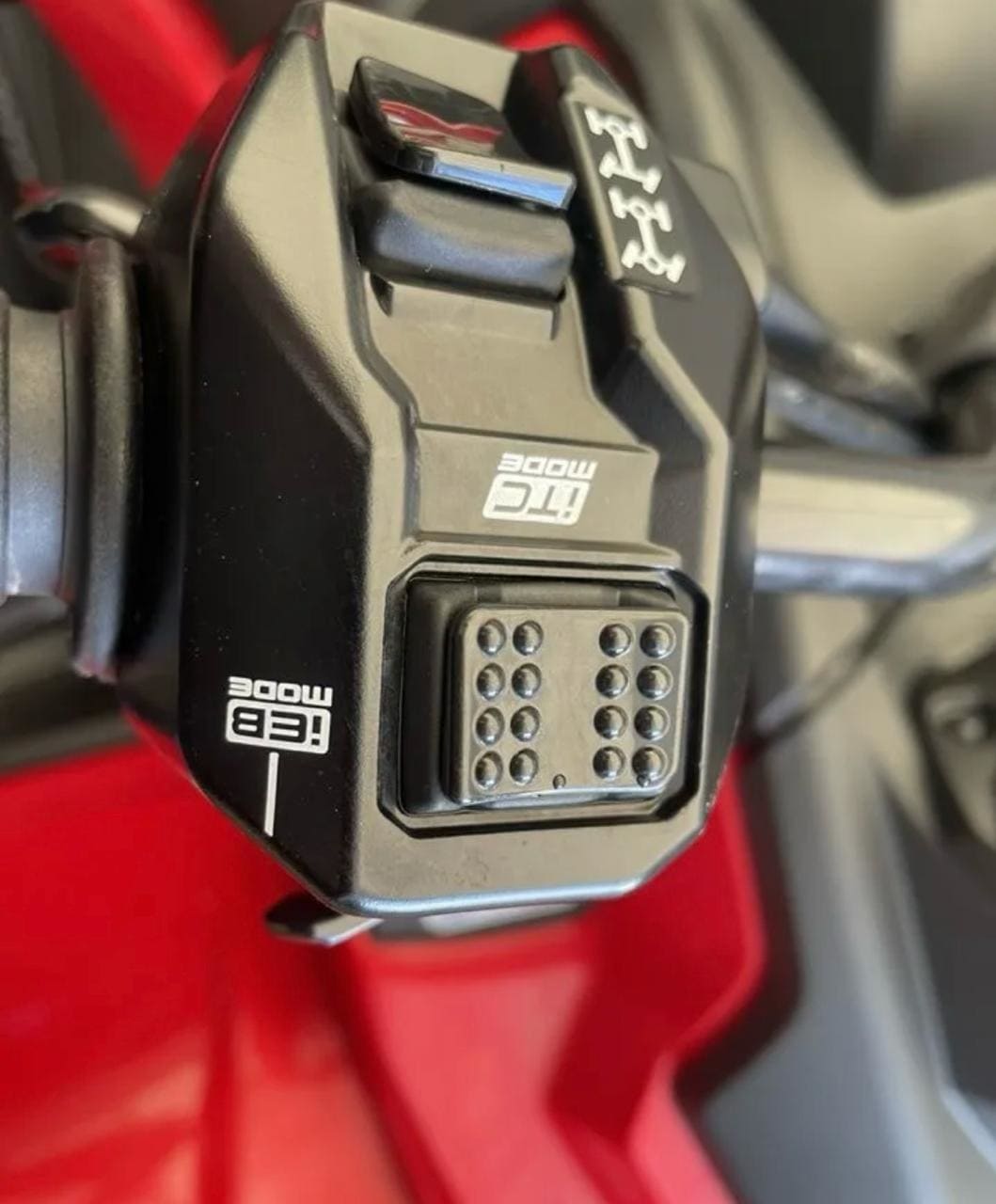 Купить Квадроцикл BRP Can-Am Outlander XT 1000R (2024) (ПСМ) в Москве фото7