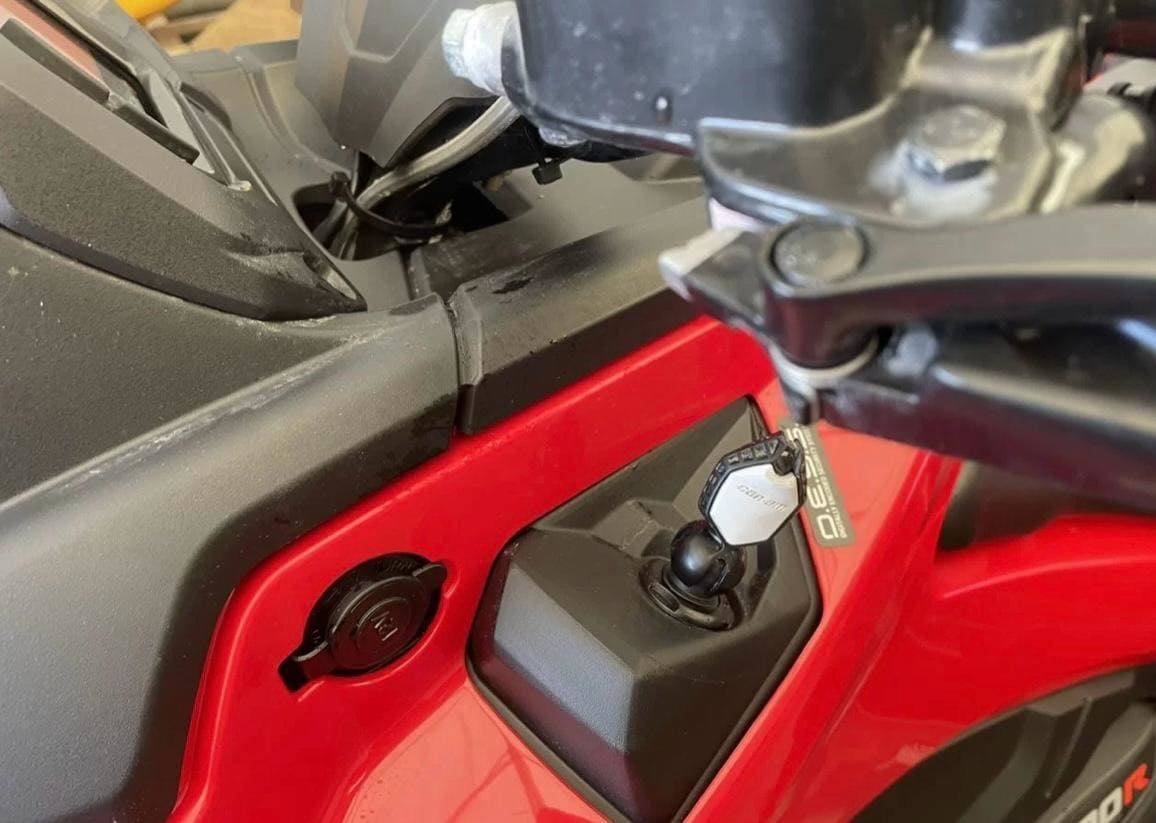 Купить Квадроцикл BRP Can-Am Outlander XT 1000R (2024) (ПСМ) в Москве фото9