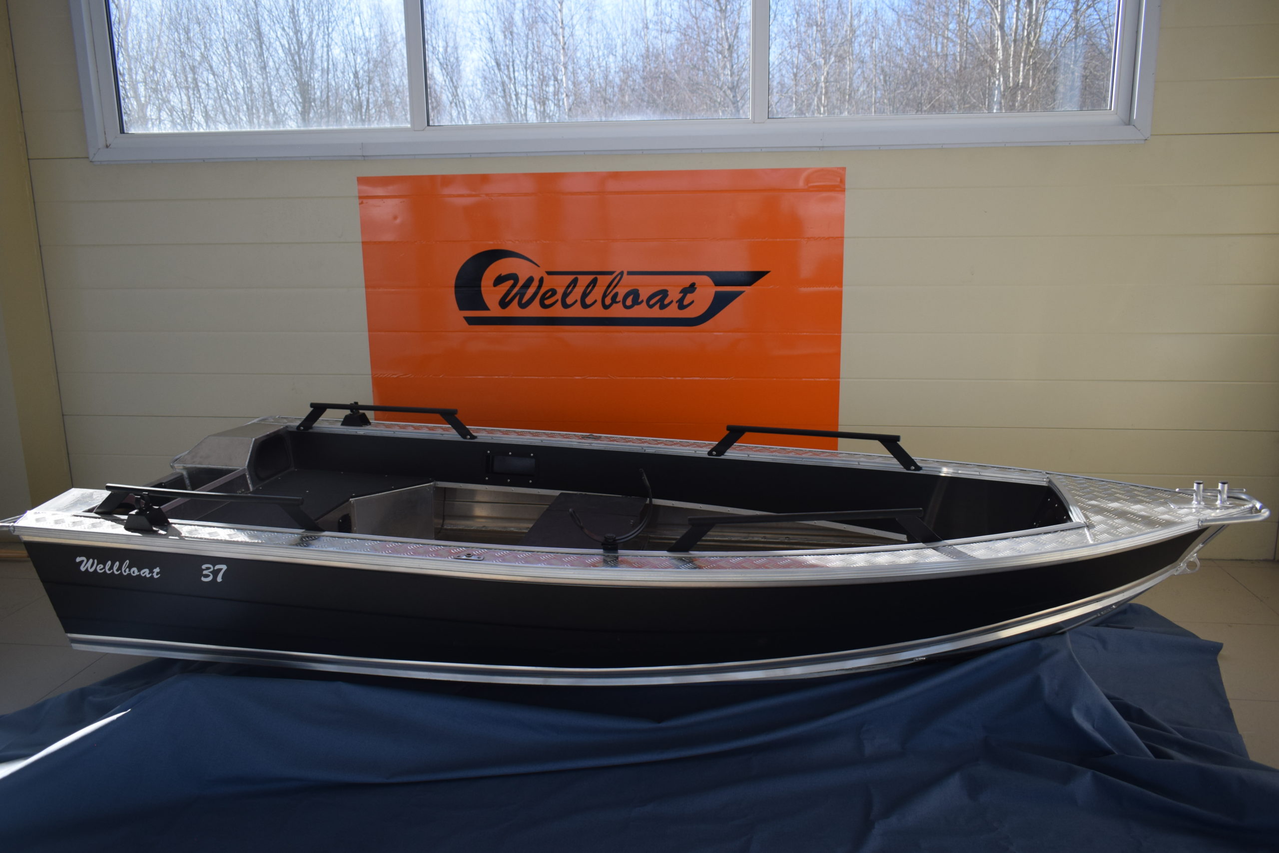 Купить Алюминиевая лодка WELLBOAT-37 ПОД ЗАКАЗ в Москве фото2