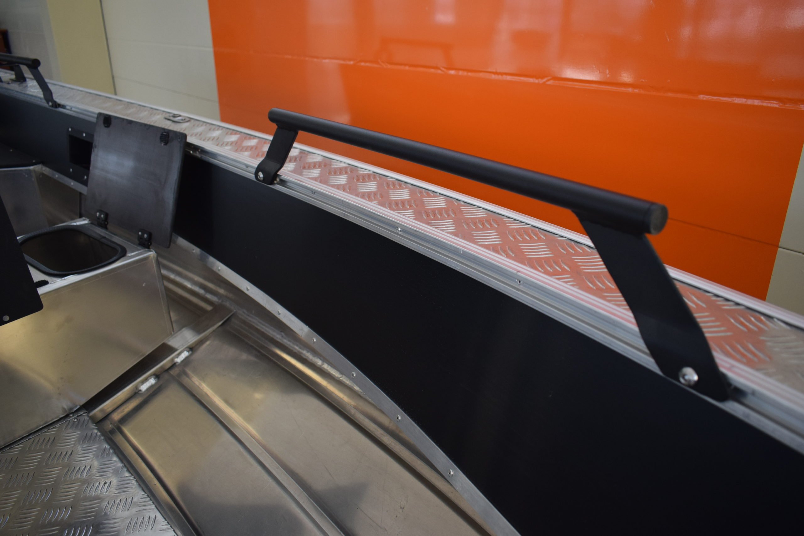 Купить Алюминиевая лодка WELLBOAT-37 ПОД ЗАКАЗ в Москве фото14